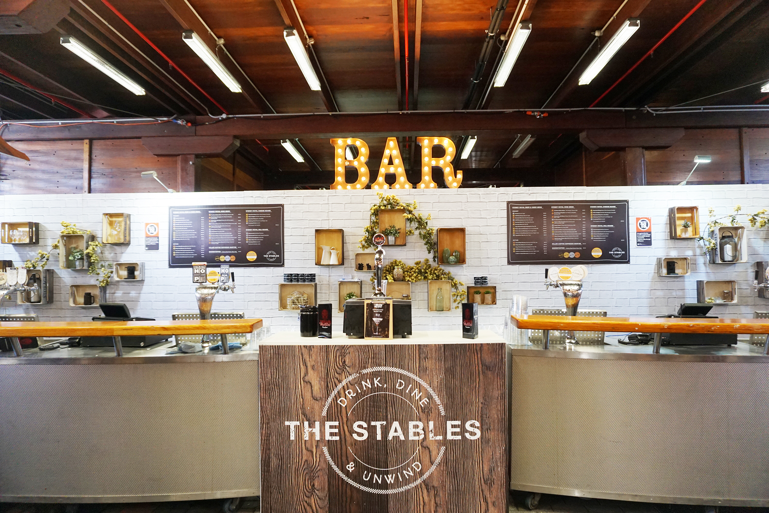 bar